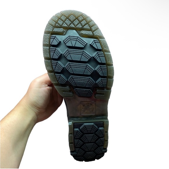 Dr. Martens 1460 Pascal 8 Eyelet Fleece Lined Wintergrip Combat Boots, Black - Picture 6 of 16